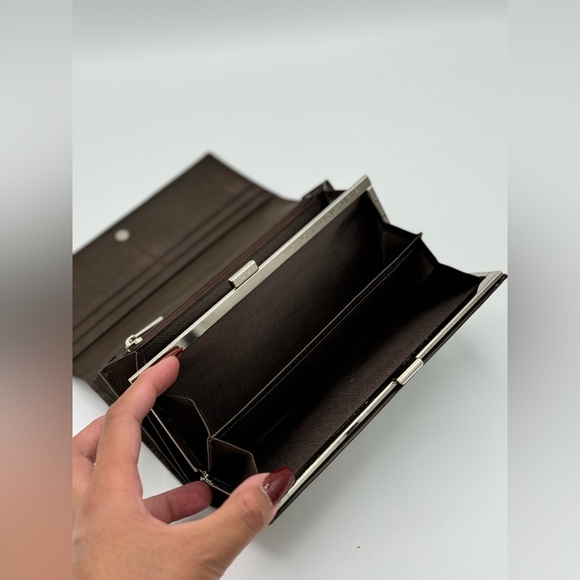 BURBERRY Leather Long Bifold Wallet - Picture 6 of 13